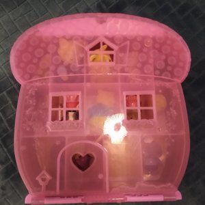 Lil Woodzeez Bobbleez Country Cottage Portable Collector's Case - Calico Critter